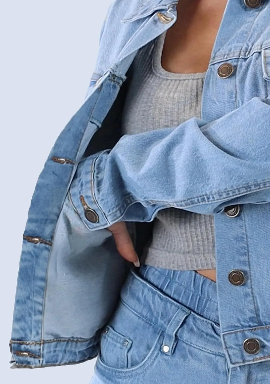 2025 Cropped Denim Jacket for Women Stretchy Fitted with 2 Pockets  Lightweight Trendy Short Jean Shacket